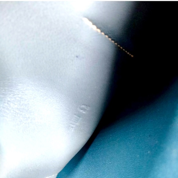 Hermes Cobalt Blue Clemence Leather Dogon Wallet Luxurious Chic Fadhion - Picture 8 of 9